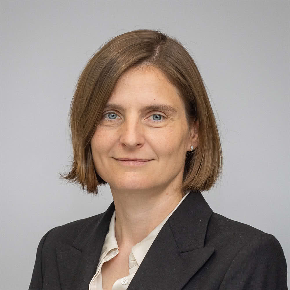 Portrait Prof. Dr. Anne Mazuga
